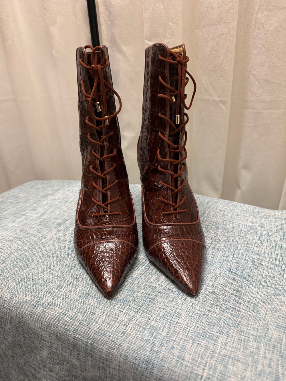 Alexandre Birman Brown Croc Embossed Lace Up Pointed Toe Boots Size 38